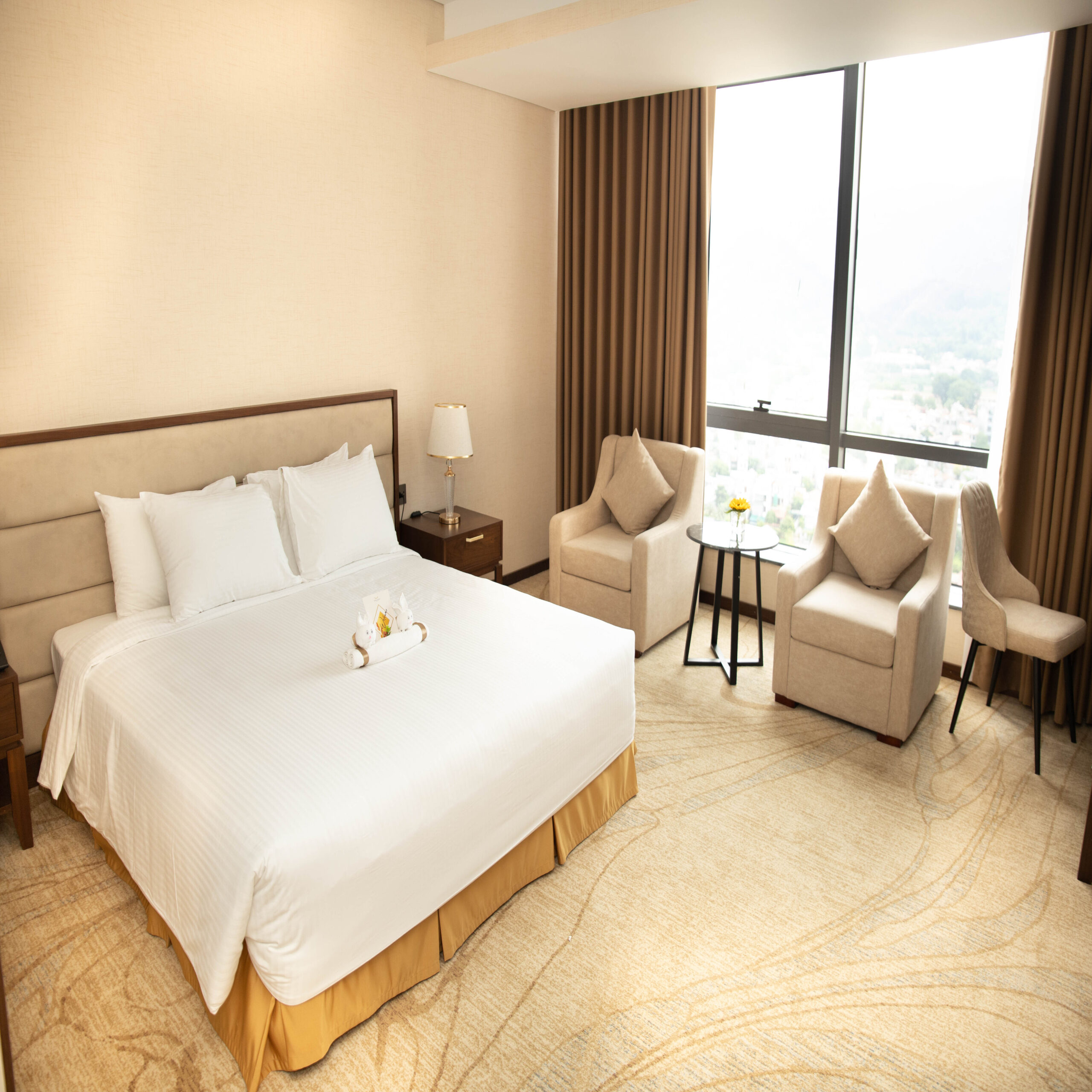 Mường Thanh Luxury Cao Bằng 14 Hạng phòng Deluxe King