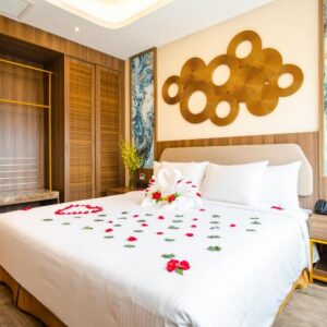 phong deluxe suite huong bien