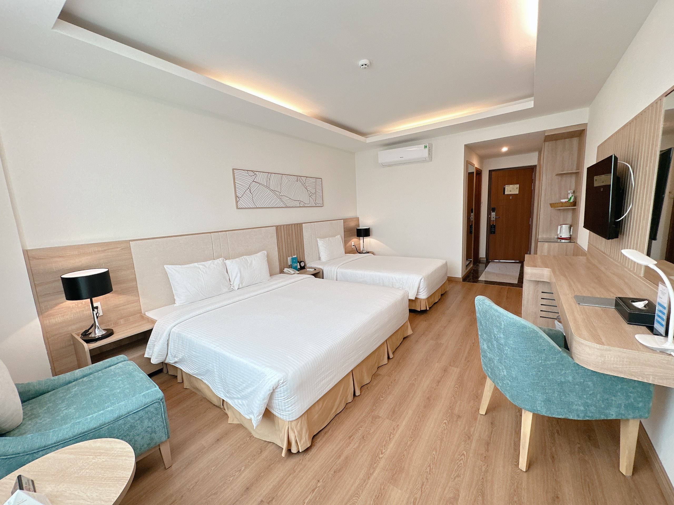 Mường Thanh Holiday Vũng Tàu 11 phong deluxe triple muong thanh vung tau