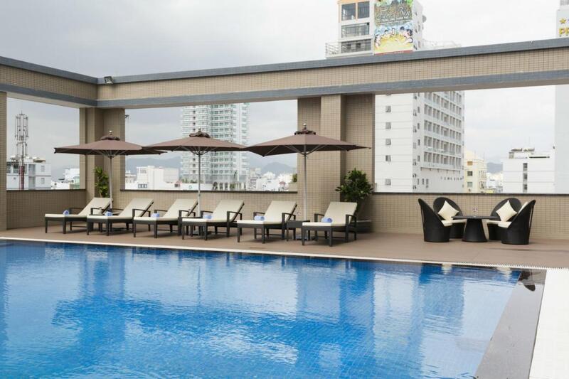 Mường Thanh Grand Cửa Lò 17 be boi muong thanh cua lo