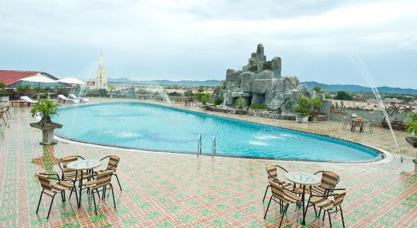 Mường Thanh Diễn Châu 36 Bể bơi thông minh