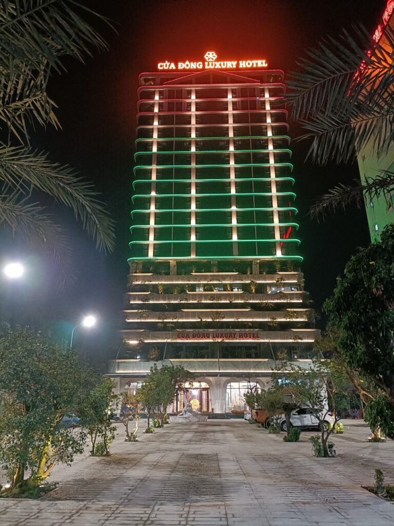 Khách sạn Cửa Đông Luxury Hotel TP Vinh
