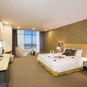 Mường Thanh Luxury Nha Trang 26 phong deluxe king huong bien muong thanh nha trang