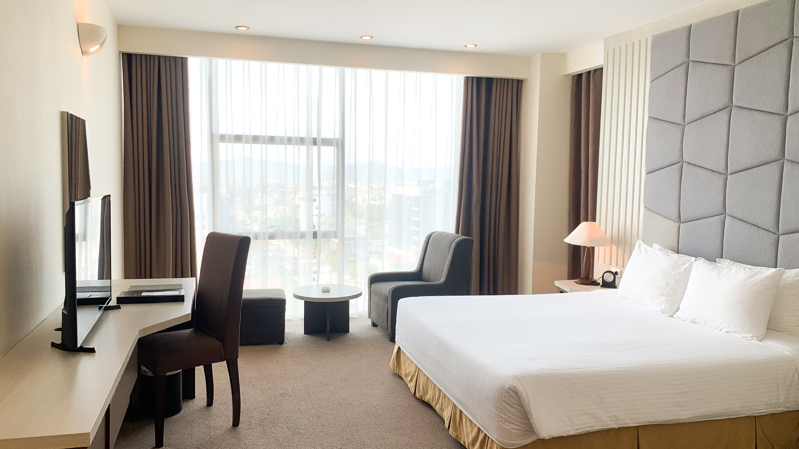 Mường Thanh Diễn Châu 14 phong deluxe king muong thanh dienc chau