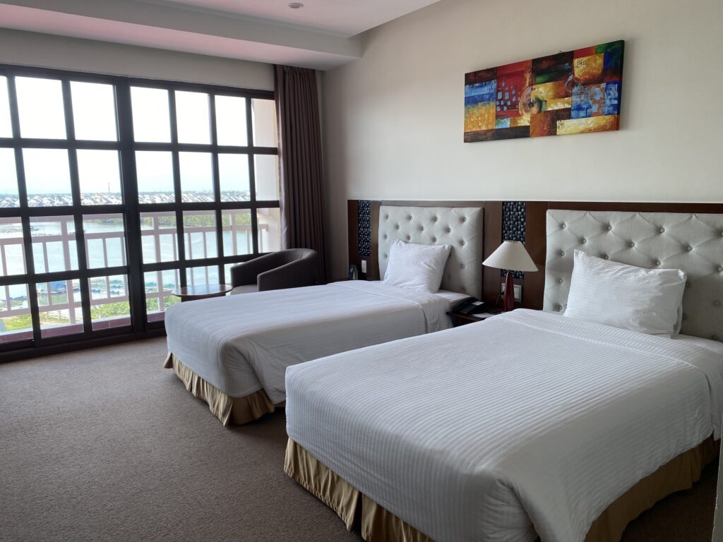 Phòng Deluxe Twin-Hướng sông