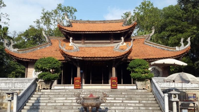 Đền thờ Tổ Mẫu Âu Cơ